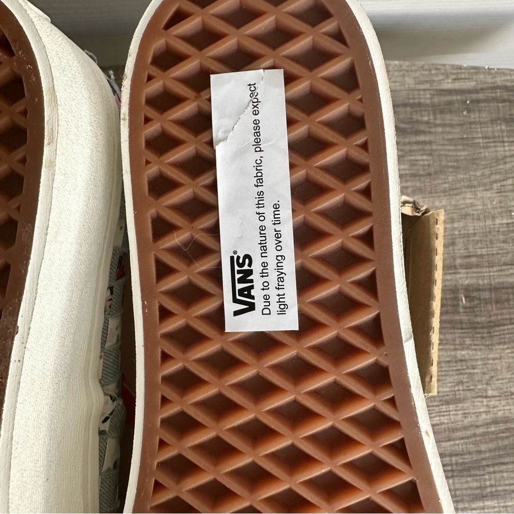 Vans 9.5 Platform Authentic Stac (Woven) Floral/Multi Distressed Look Flowers - Picture 6 of 10
